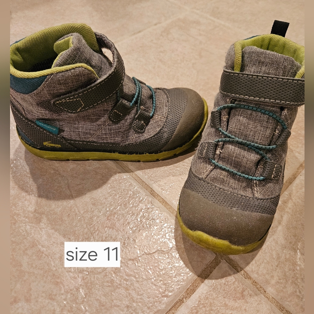 GUC See Kai Run Waterproof Sneaker Boots
